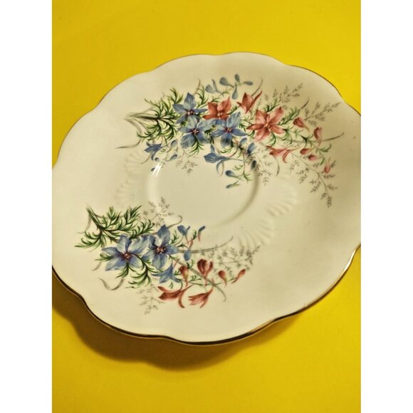 Royal Albert Chelsea Shape Tea Cup Set Friendship Series "Larkspur" - Picture 8 of 11